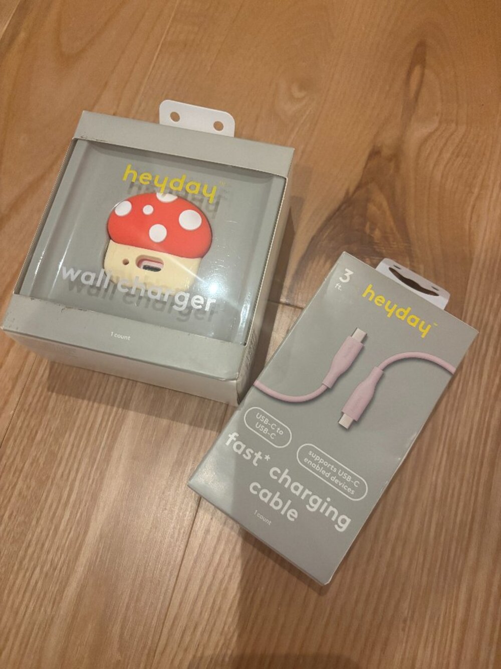 HeyDay Cord and Charging Block Duo NWT